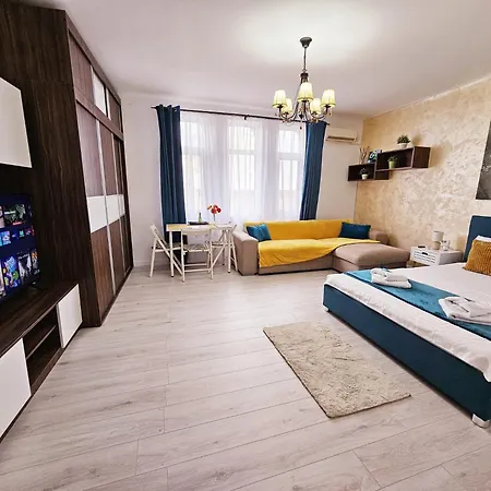 Central Bucharest 1-Bedroom Apartment Near Universitate Metro Bukarest